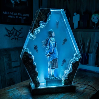 The AvocadoGlow Lamp